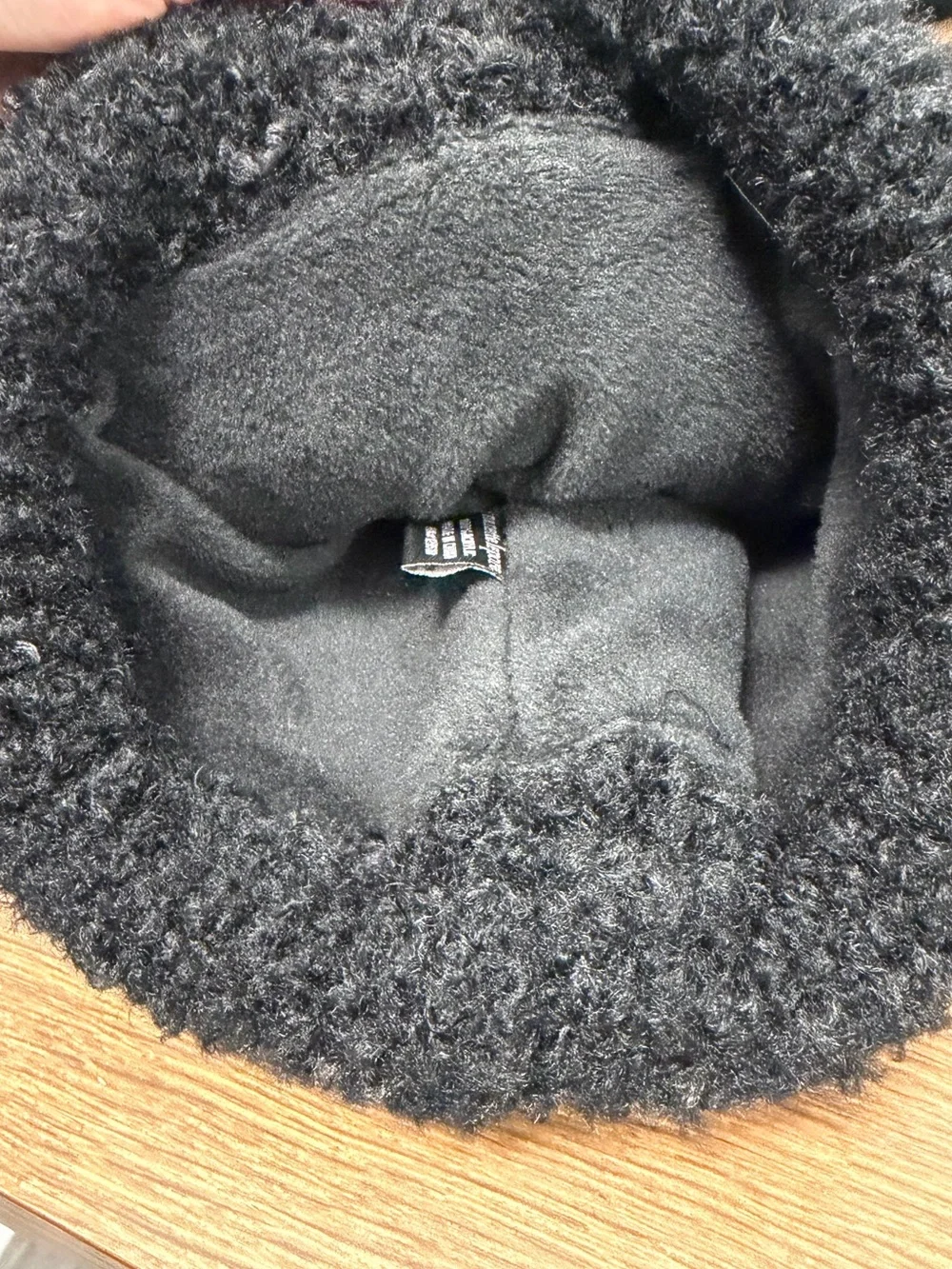 NWT Nanette Lepore Black Faux Fur Pom Pom Beanie One Size